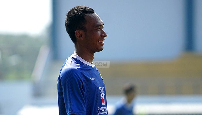 Terpaksa Tinggalkan Persib karena Panggilan Dinas, Robi Darwis: Saya tidak Bisa Gimana-gimana